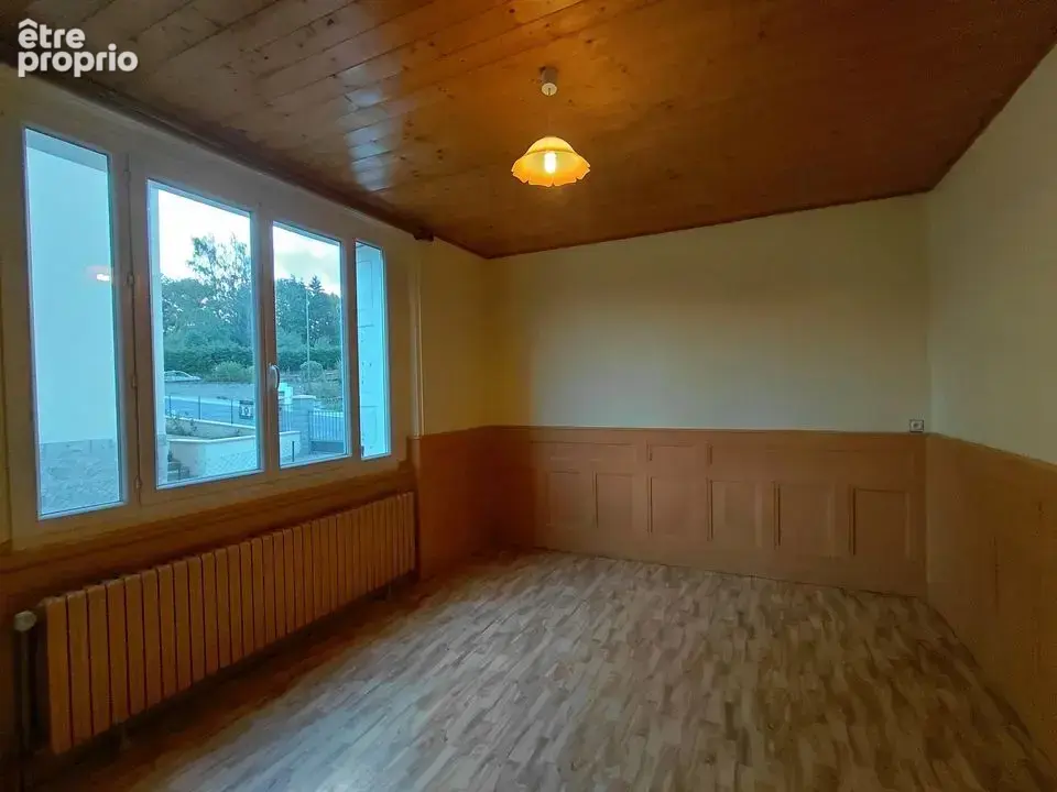 Maison familiale lumineuse avec jardin et fort potentiel - photo 16