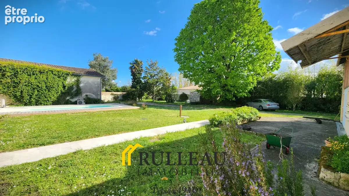 Propriete en pierre - saint andre de cubzac centre - 220m2 - terrain 1300m2 - piscine. - photo 3