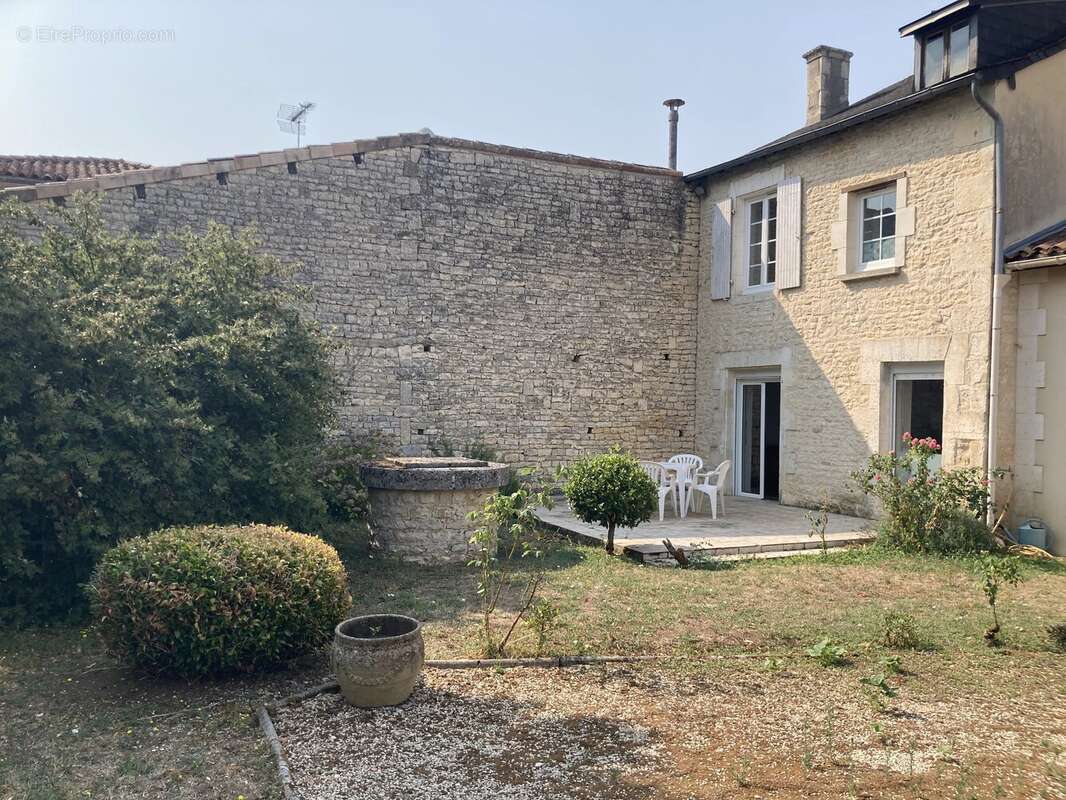 Maison de village avec de vastes espaces de vie - photo 15