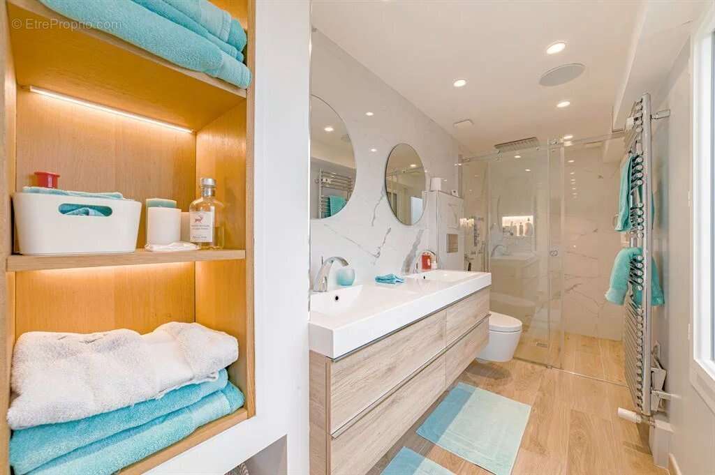 Appartement à SARTROUVILLE