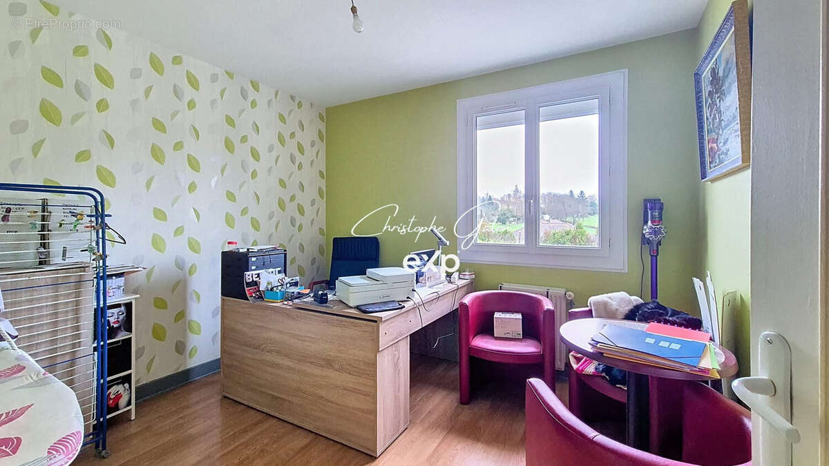 Maison à PEYRAT-DE-BELLAC