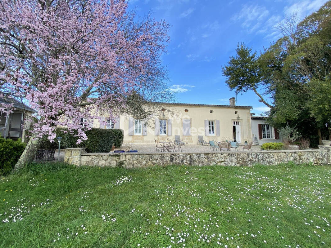 Maison à BAYON-SUR-GIRONDE