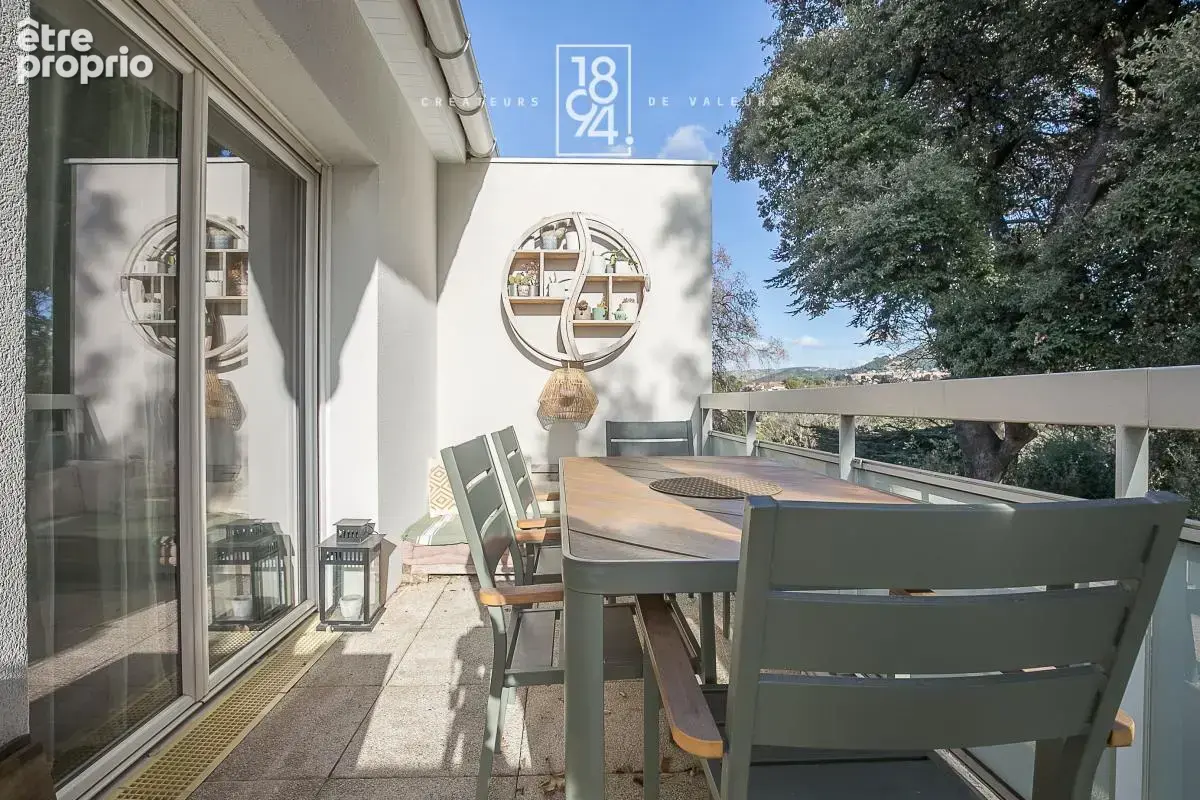 A vendre appartement T3 moderne avec terrasse ET PARKING DOUBLE EN SOUS SOL - photo 3