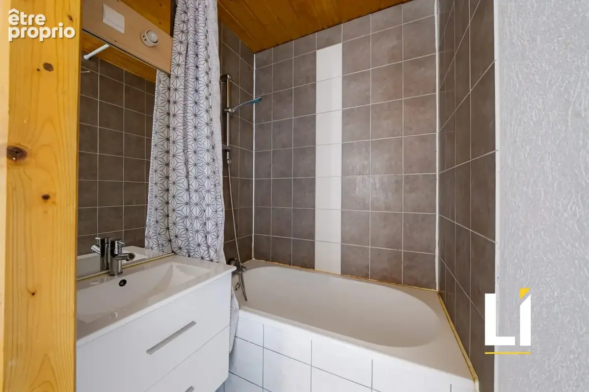 Appartement 3 pièces 47 m² à vendre à Maiche (25120) - photo 3