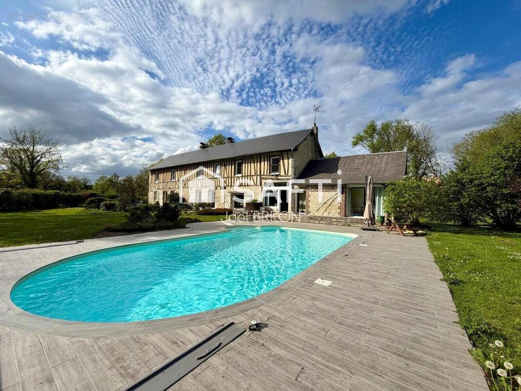 Photo 1 - Maison à SAINT-MARTIN-DE-BOSCHERVILLE