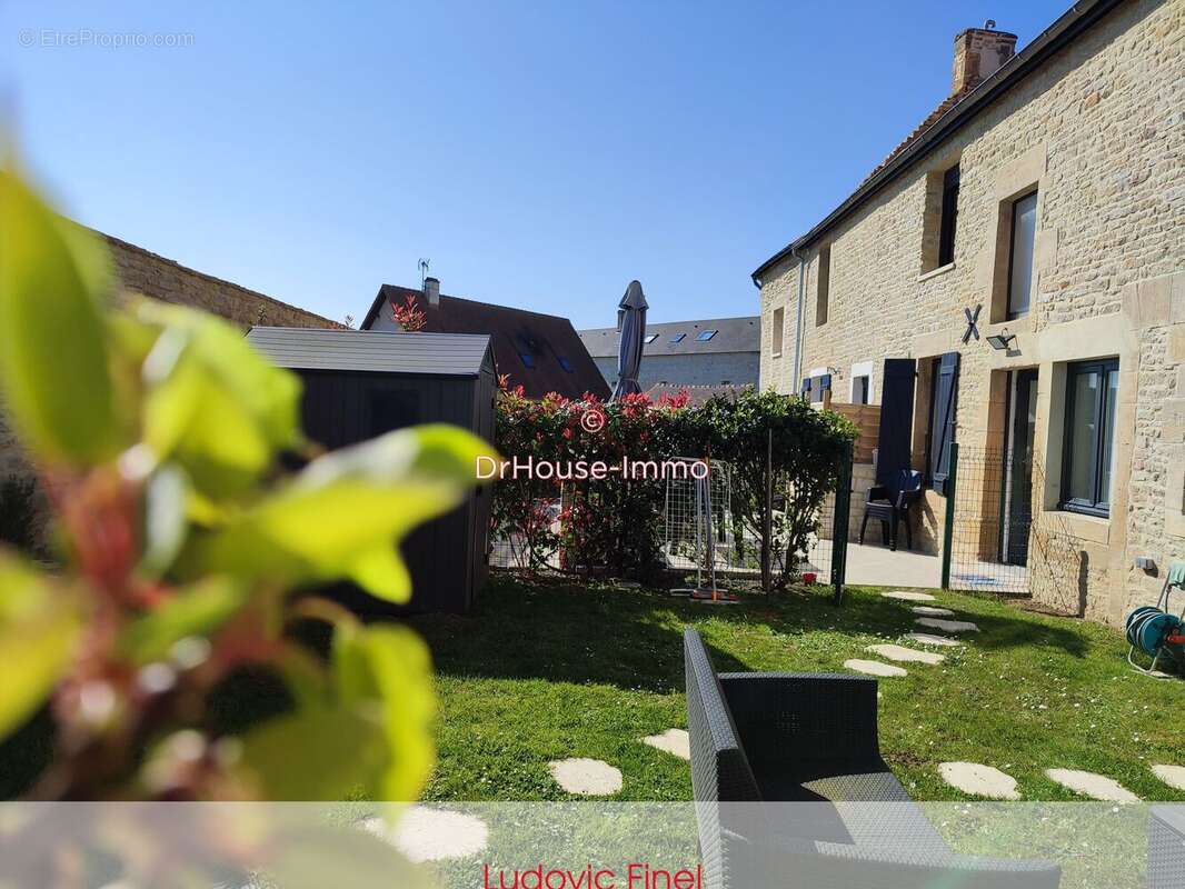 Maison 192 m² à Banville  - photo 2