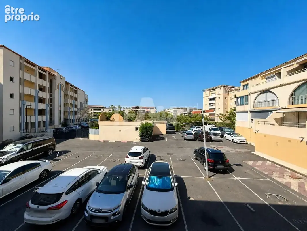 T2 avec parking proche plage - photo 4
