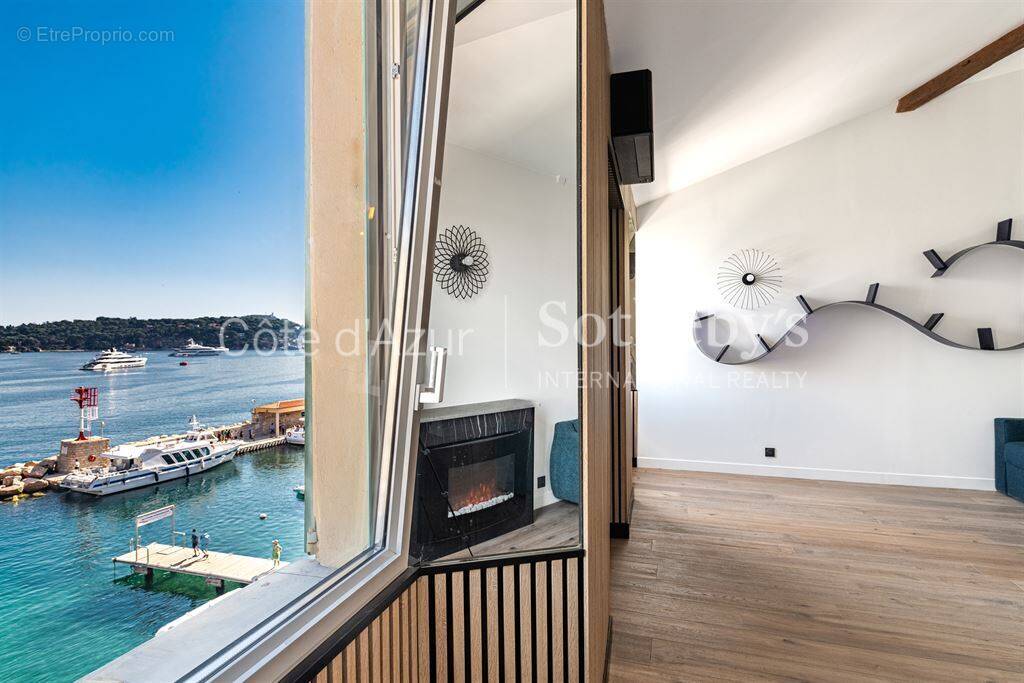 Appartement à VILLEFRANCHE-SUR-MER