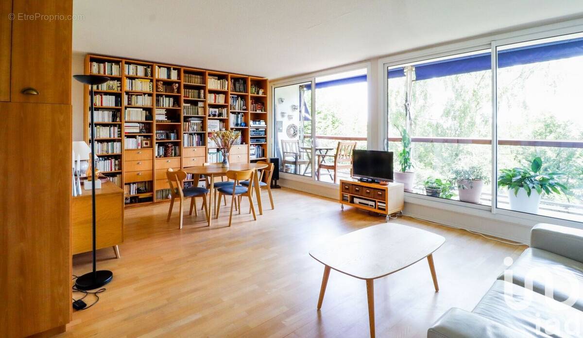 Photo 1 - Appartement à VILLE-D'AVRAY