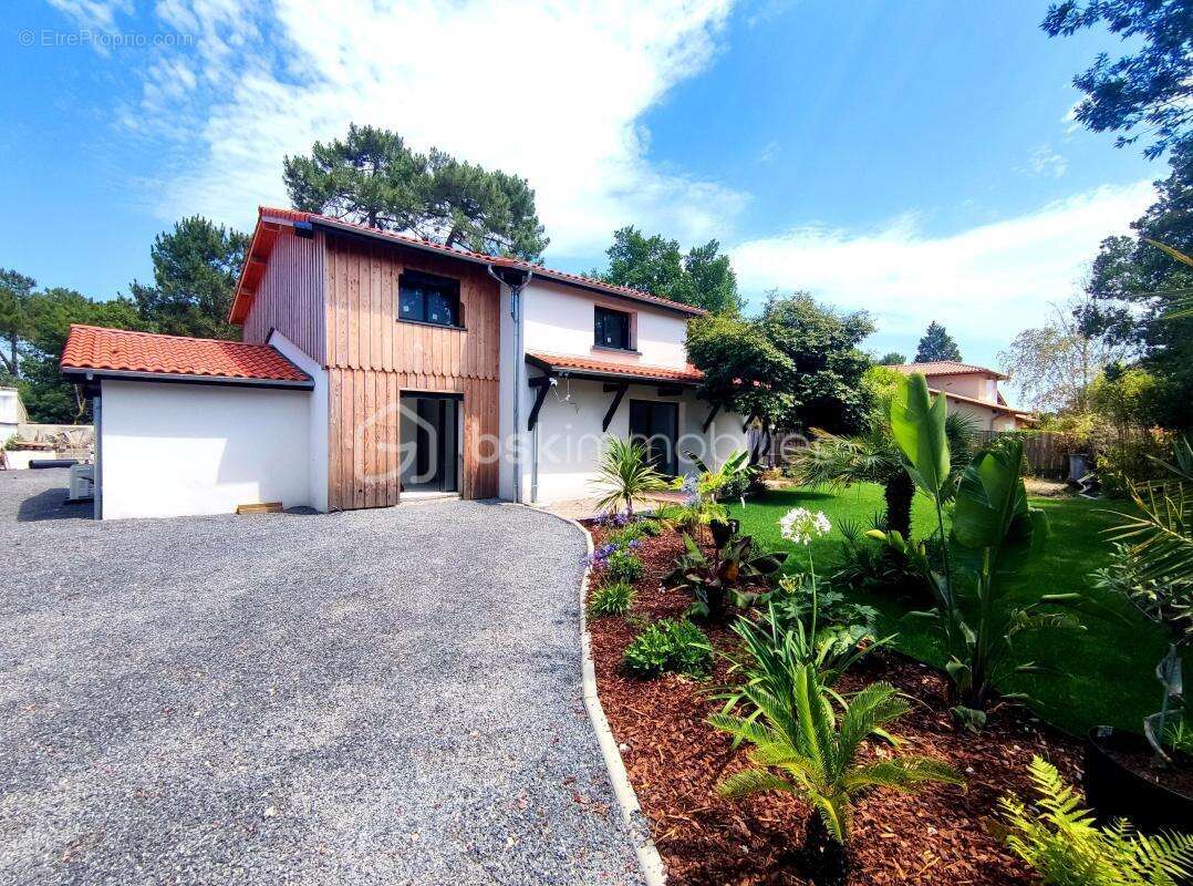 Maison à GUJAN-MESTRAS