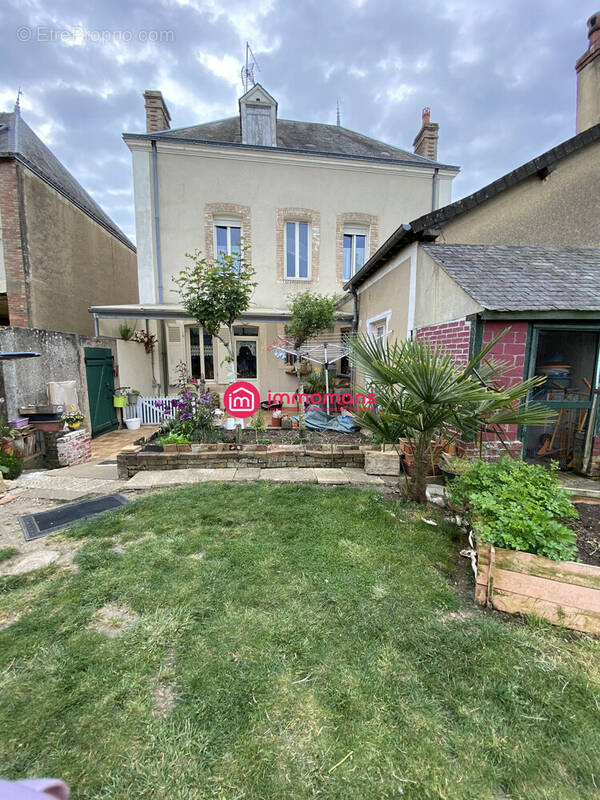 Maison à BEAUMONT-SUR-SARTHE