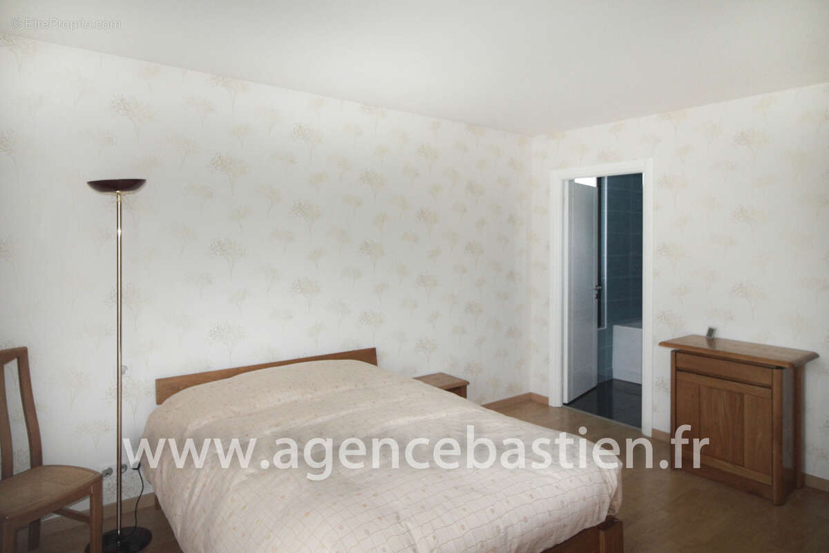 Appartement à SAINT-GENIS-POUILLY