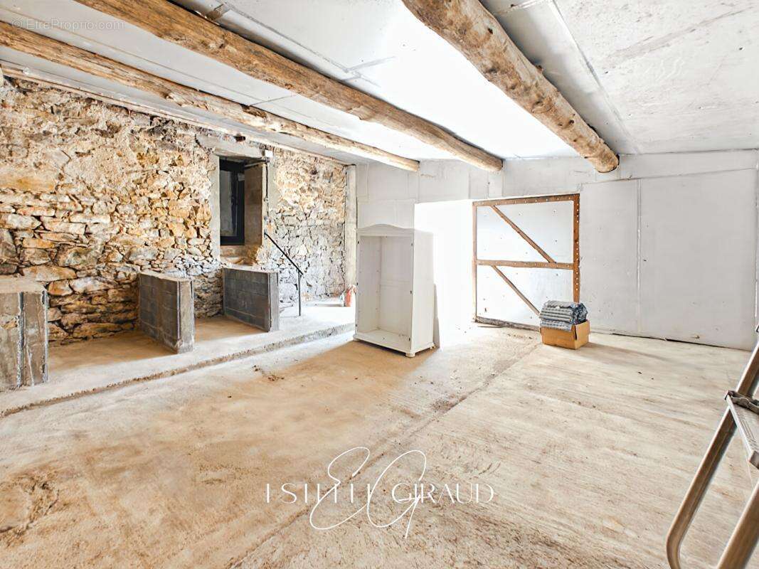 Maison à FELINES-MINERVOIS