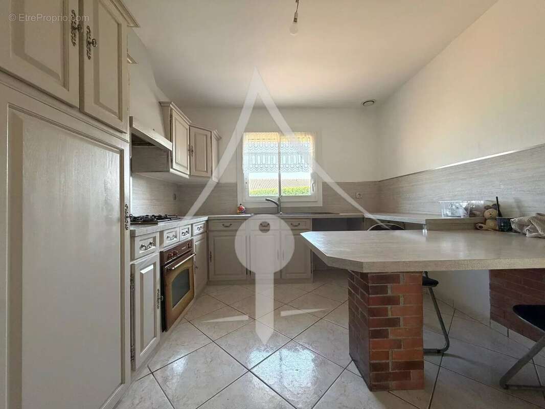 Charmante maison T5 avec piscine et jardin à Longages - photo 4