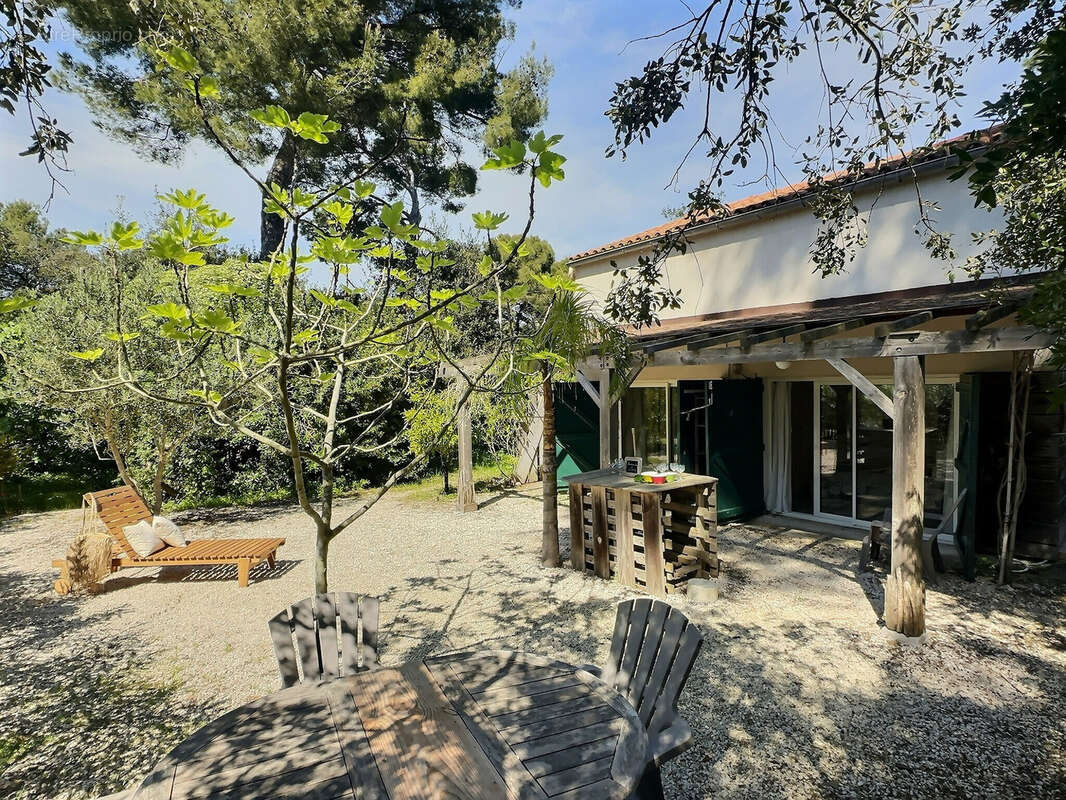 Maison Presqu'île de Giens - Village et plage à pied - photo 9