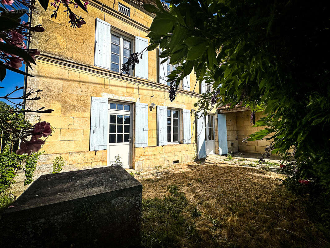 Maison à CHAMPAGNOLLES