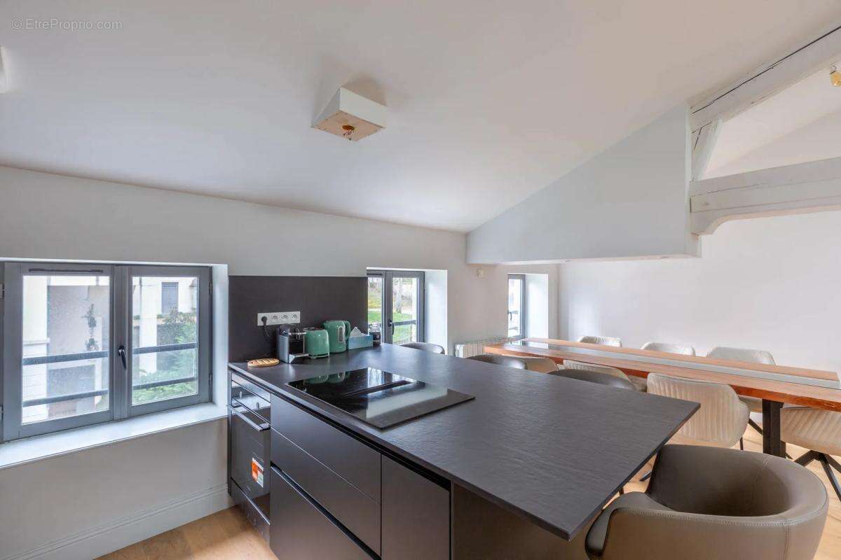 Appartement à CHAMPAGNE-AU-MONT-D'OR