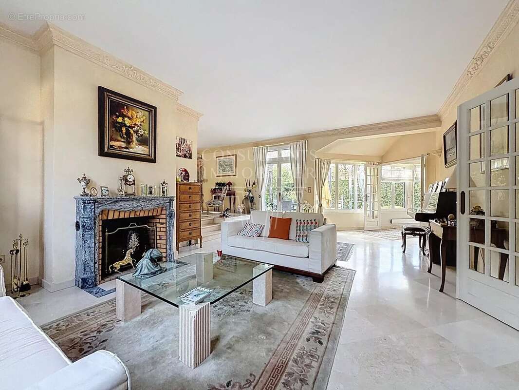 Maison à LE VESINET