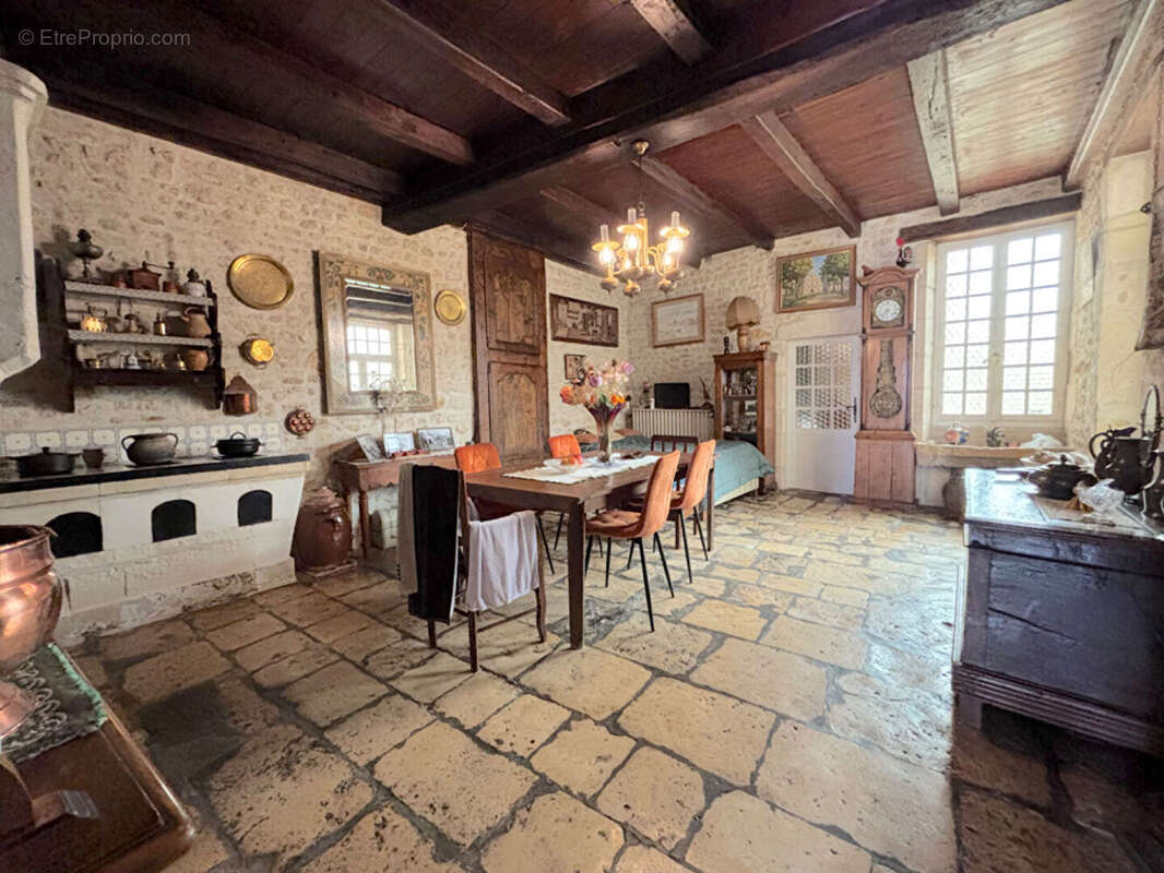 Maison Le Gua 7 pièce(s) 227 m2 - photo 2