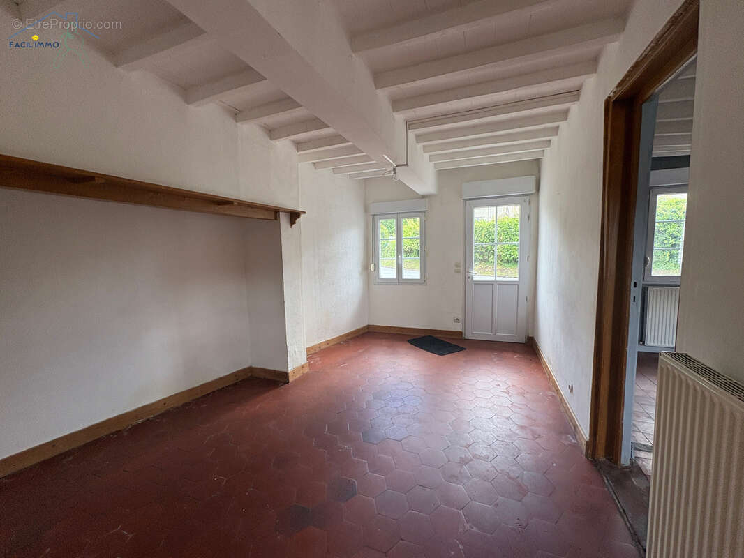 Maison à TOURS-EN-VIMEU