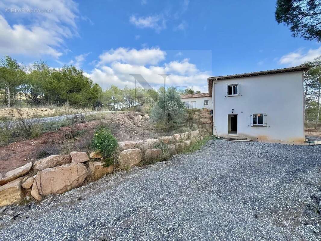 Châteauneuf-le-rouge / villa récente - photo 2