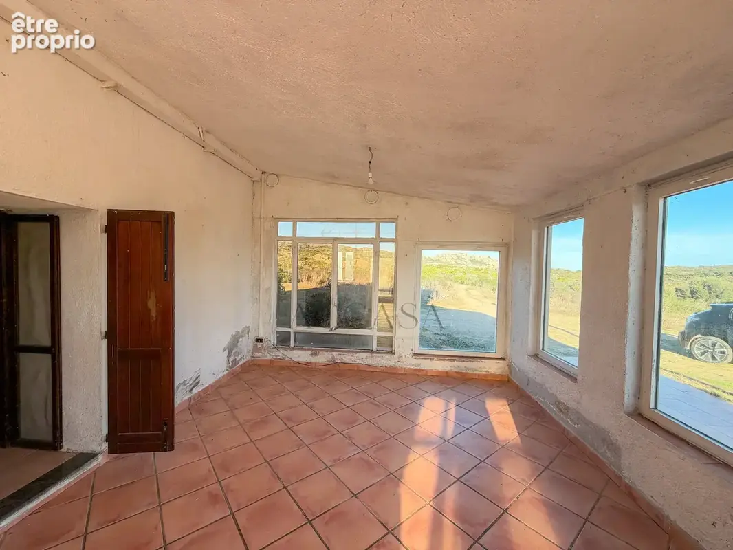 Bonifacio,  propriété à rénover sur près de 5,8 hectares - photo 7