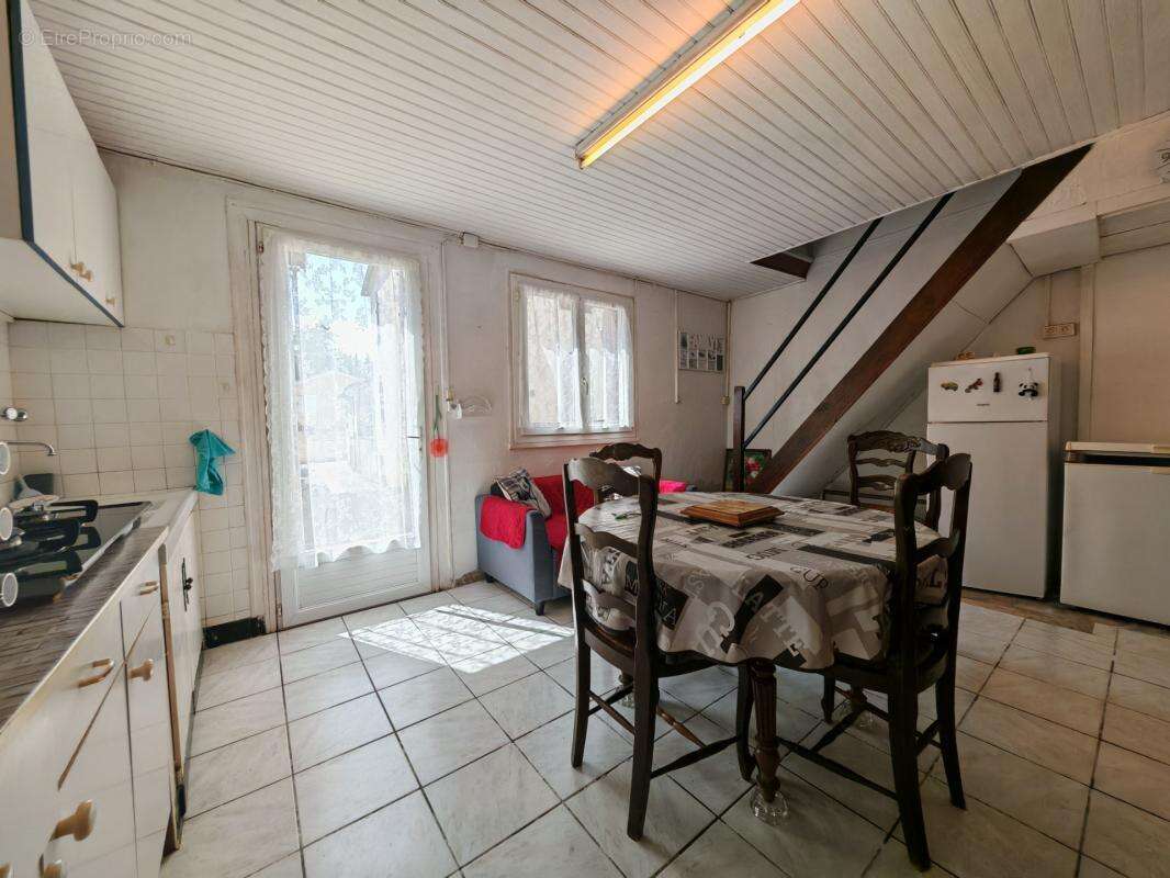 Maison de village avec beau potentiel - 66m² - 54 000€ - photo 3