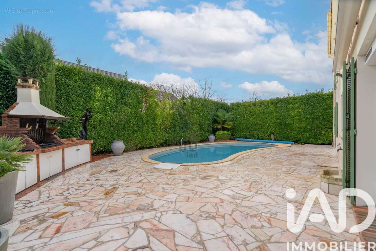 Photo 2 - Maison à CLAYE-SOUILLY