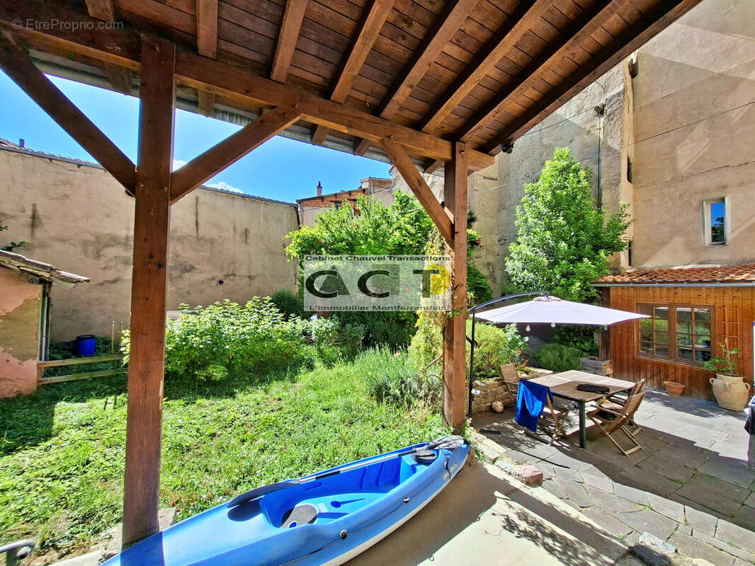 Maison à BILLOM