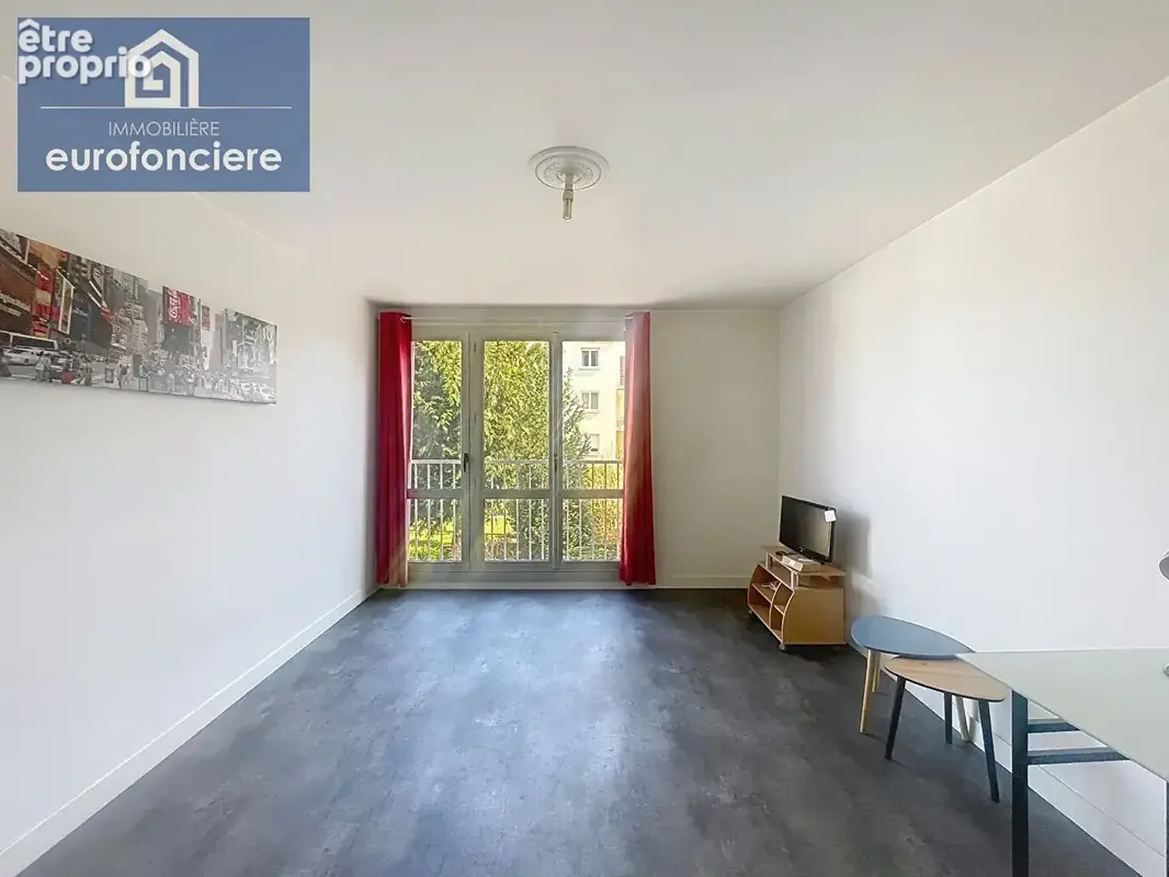 Appartement à SAINT-JULIEN-LES-VILLAS