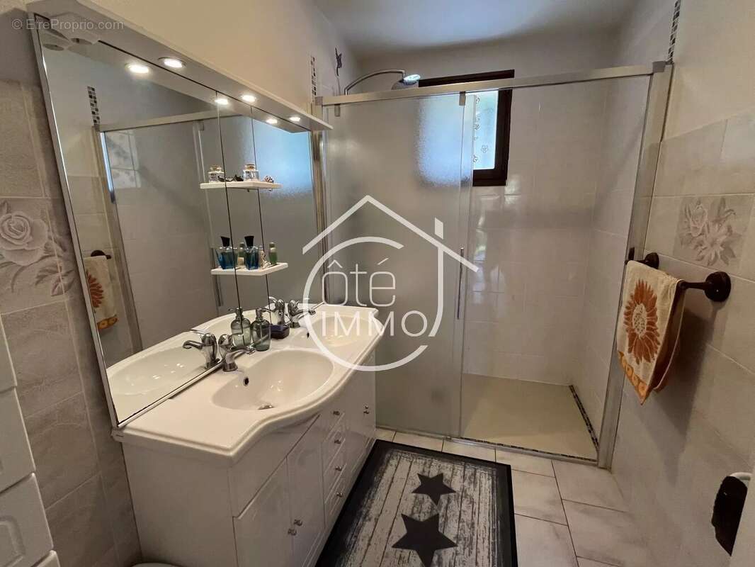 Maison à GAGEAC-ET-ROUILLAC