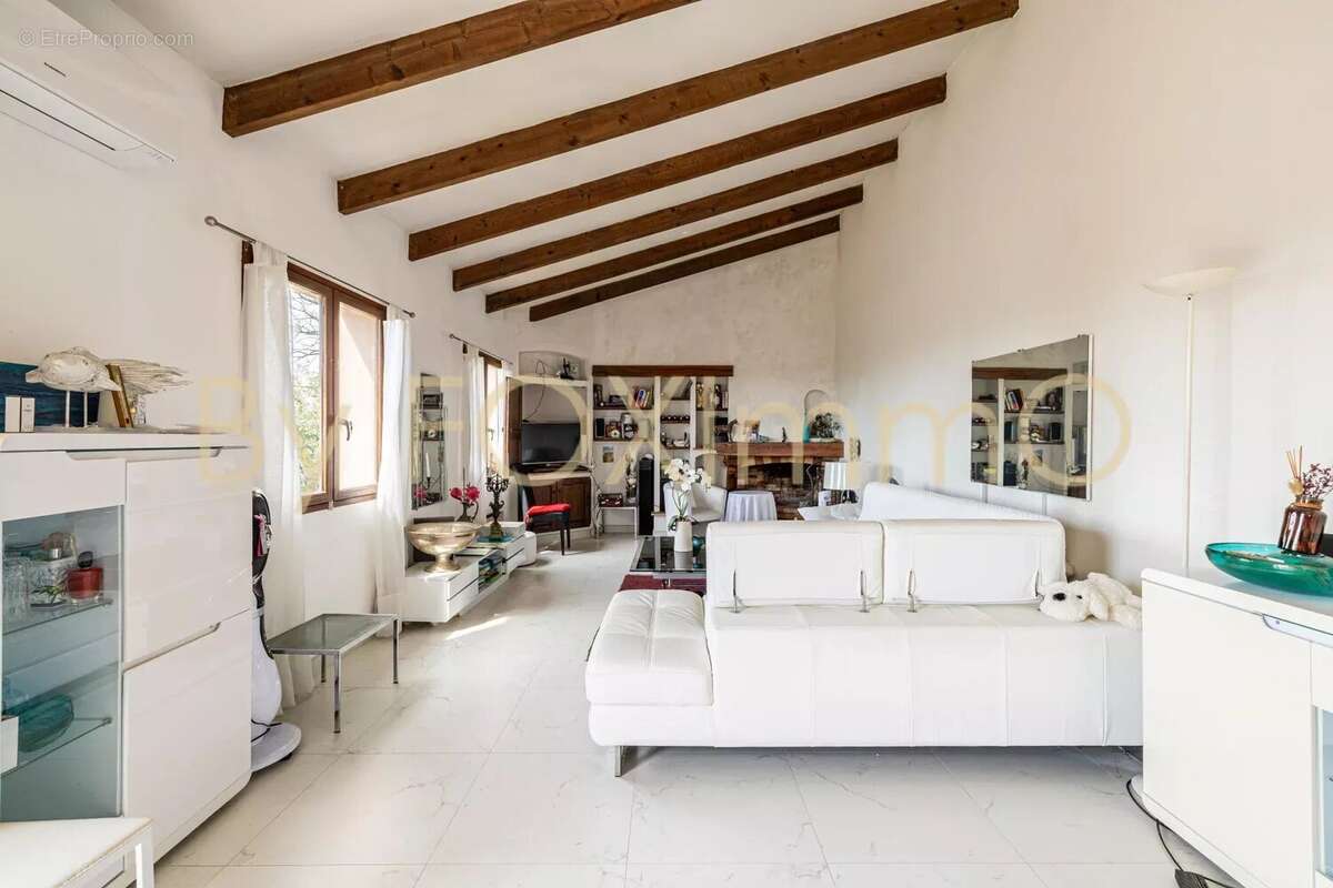 Maison à CAGNES-SUR-MER