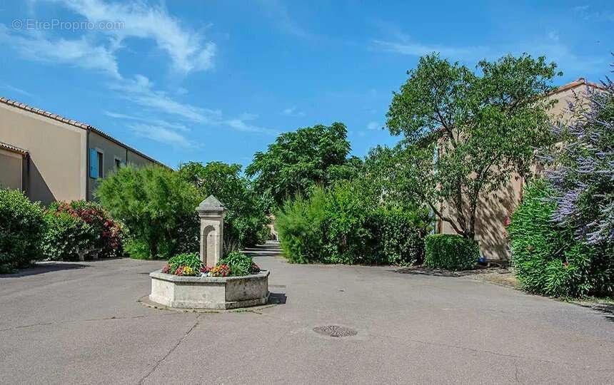 Appartement à LA LONDE-LES-MAURES