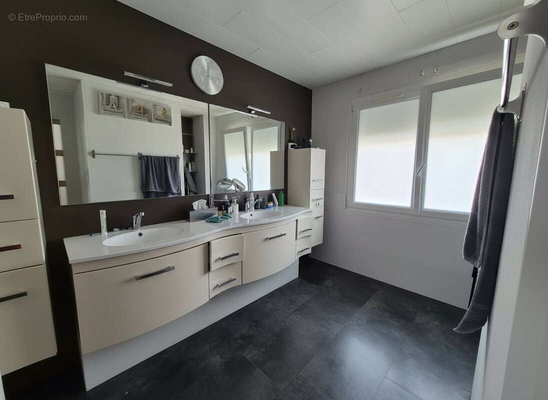 Maison 122m² - photo 7