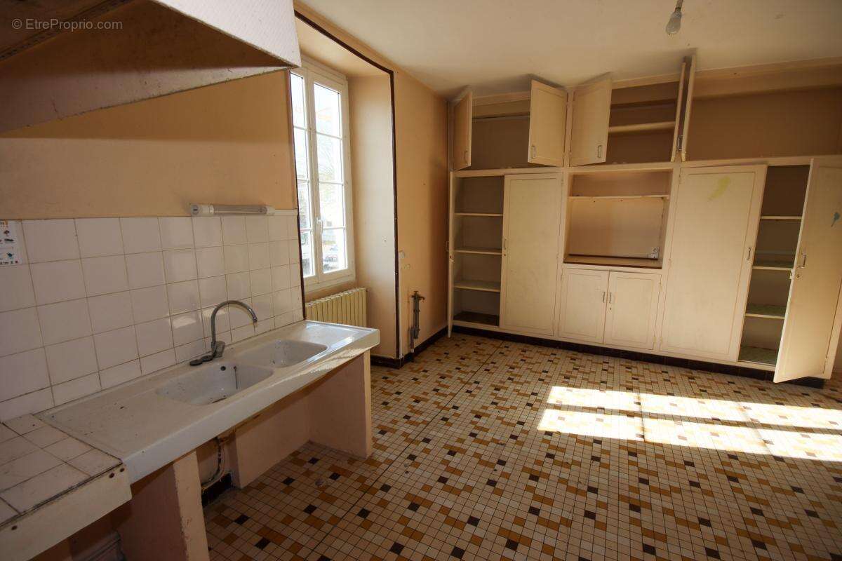 Appartement à SAINT-FRAIGNE