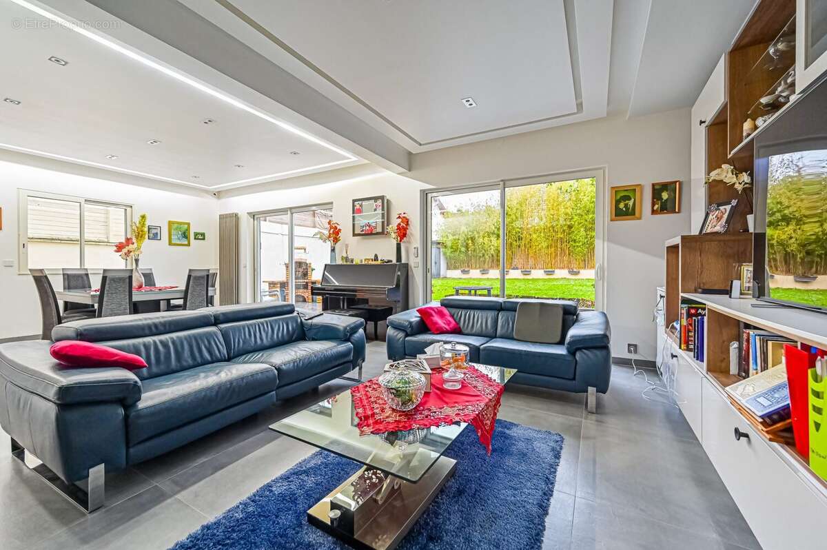 Maison à BONNEUIL-SUR-MARNE