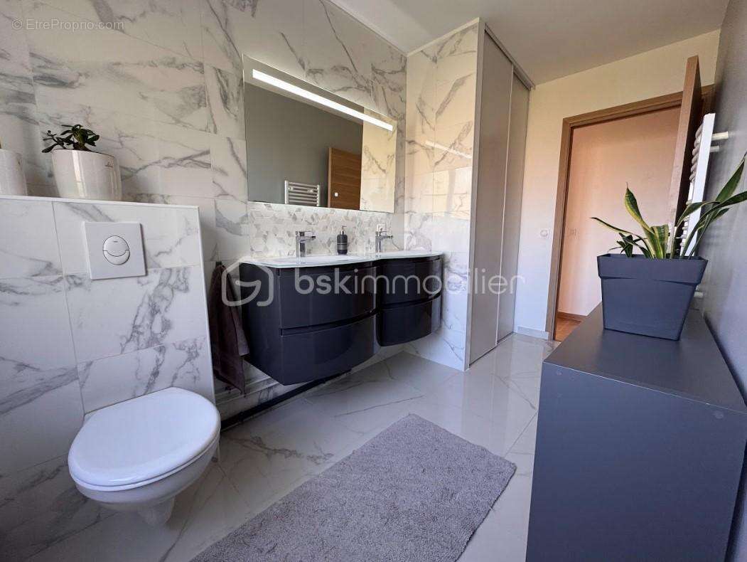 Maison à CLAYE-SOUILLY