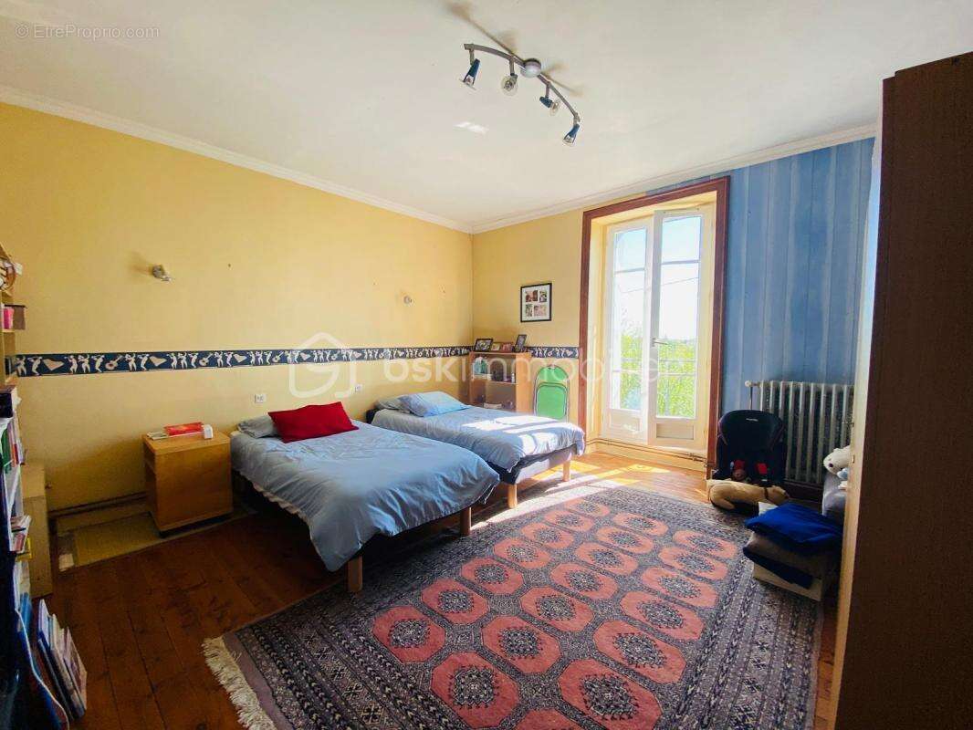 Maison à PLOUER-SUR-RANCE