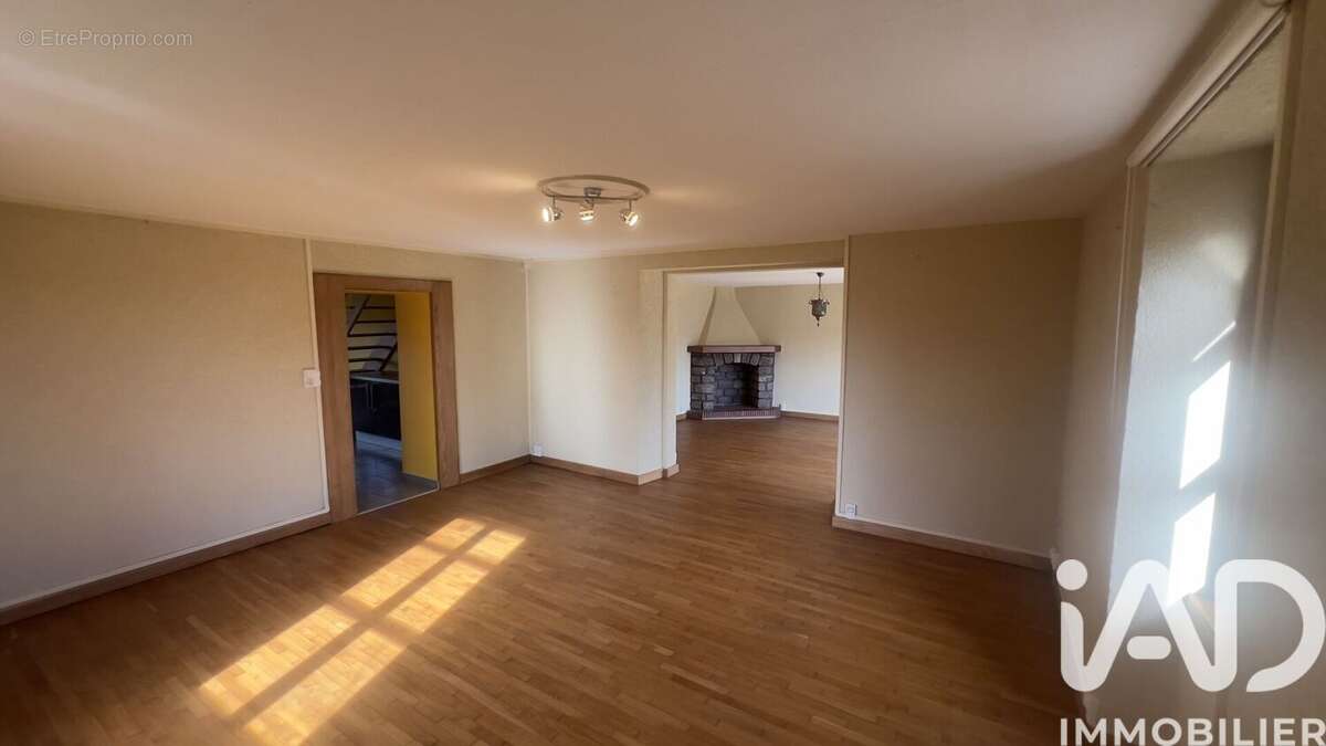 Photo 4 - Maison à LA VAIVRE