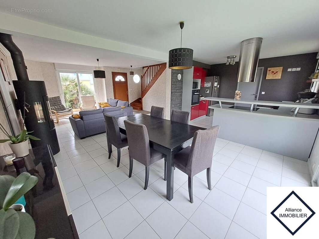 Maison à MONTAUBAN-DE-BRETAGNE