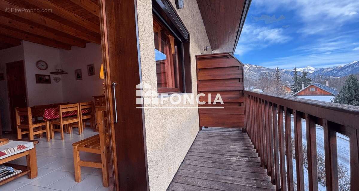 Appartement à LA SALLE-LES-ALPES