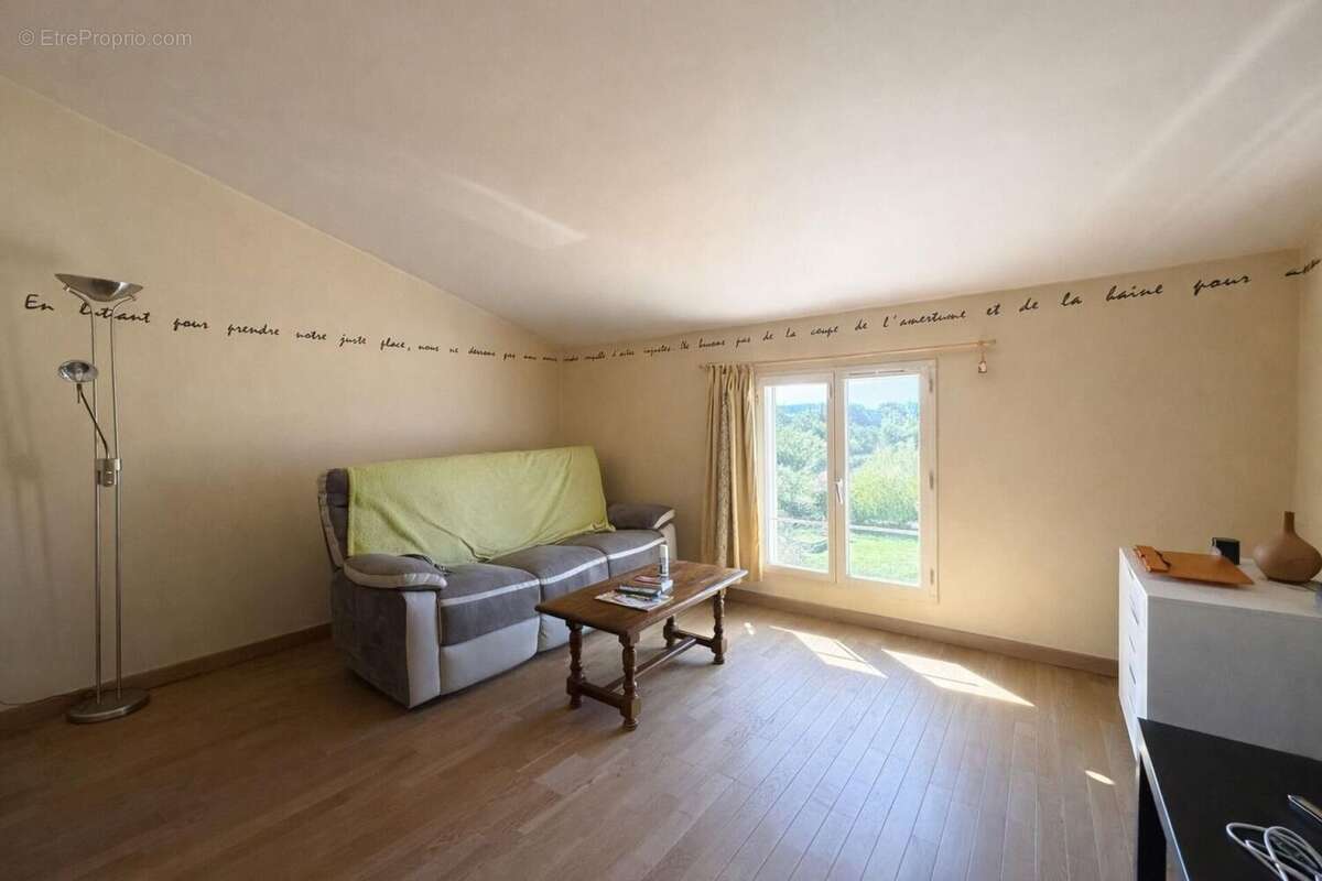 Photo 8 - Maison à CUCURON