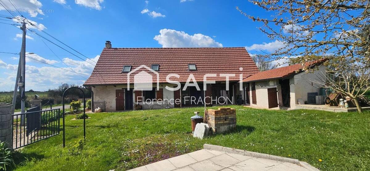 Photo 1 - Maison à LA VILLENEUVE