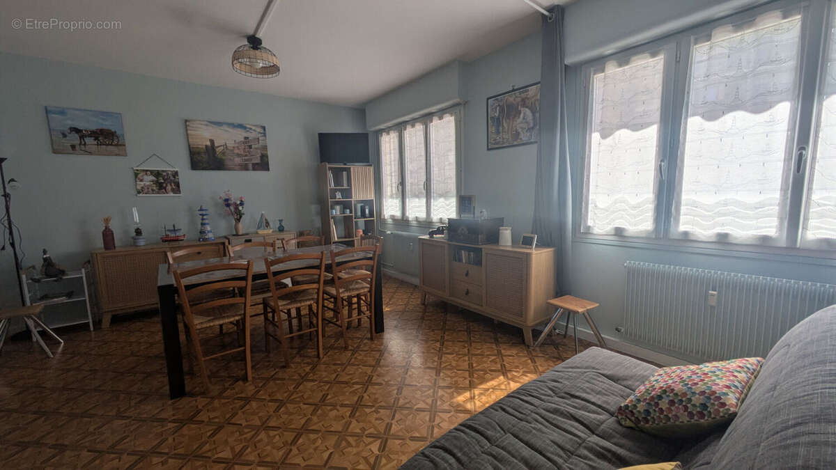 Rochefort Centre - Appartement T2 de 58 m² avec garage, cellier et possibilité de 2ème chambre - photo 7