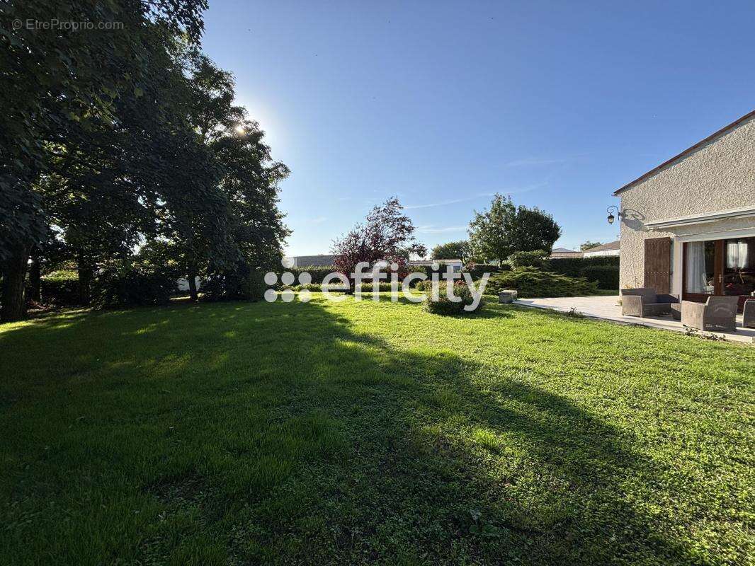 Maison à AIGREFEUILLE-D&#039;AUNIS