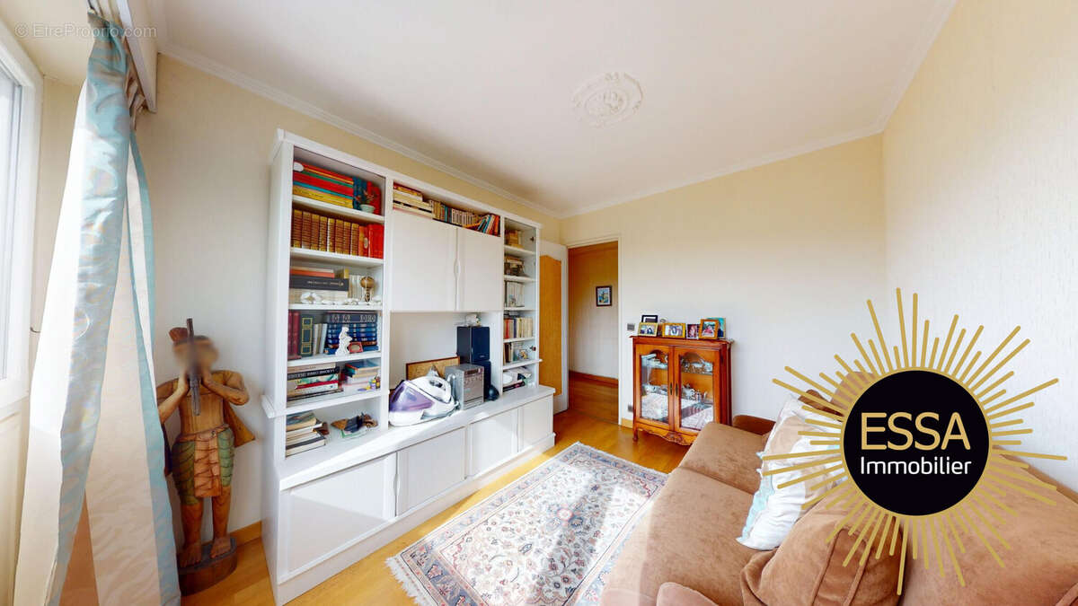 Appartement à VELIZY-VILLACOUBLAY