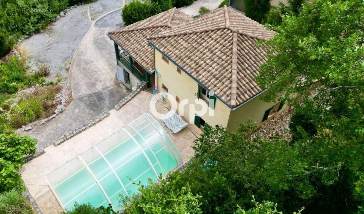 Maison à SAINT-ALBAN-AURIOLLES