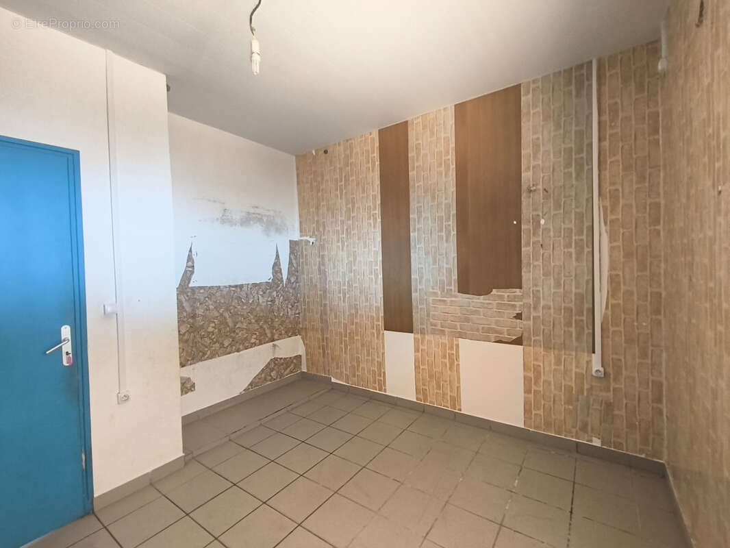 Maison à REMIRE-MONTJOLY