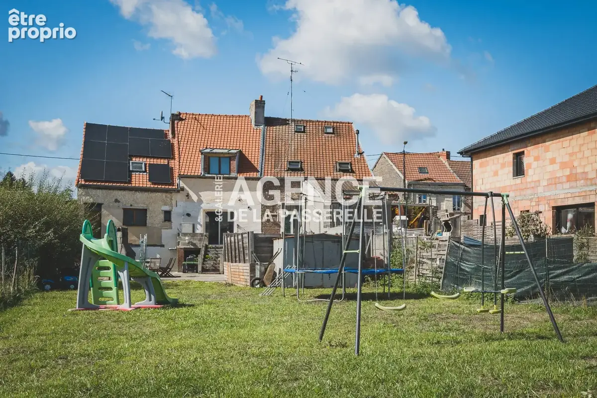 Maison rénovée de 118m2, 4 chambres, jardin et piscine. - photo 49