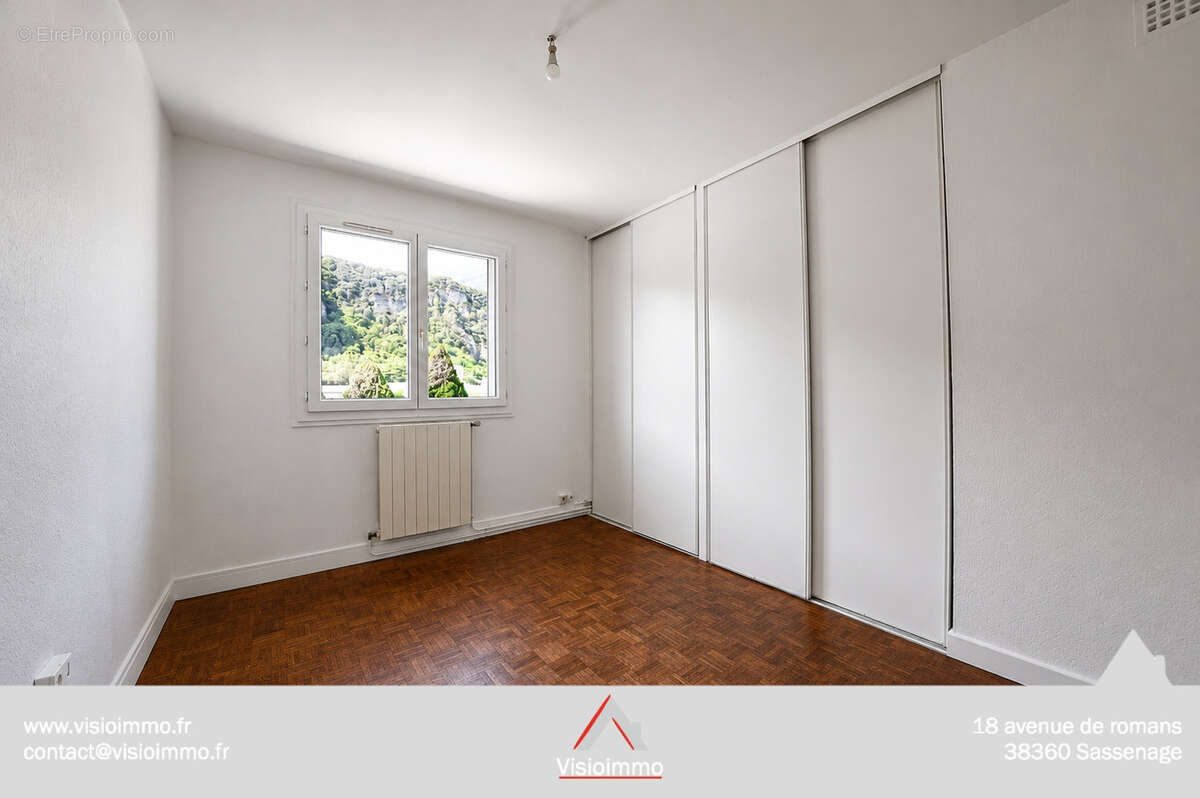 Appartement 3P+C de 61 m2 + loggia fermée et cave en RDC surélevé - photo 6